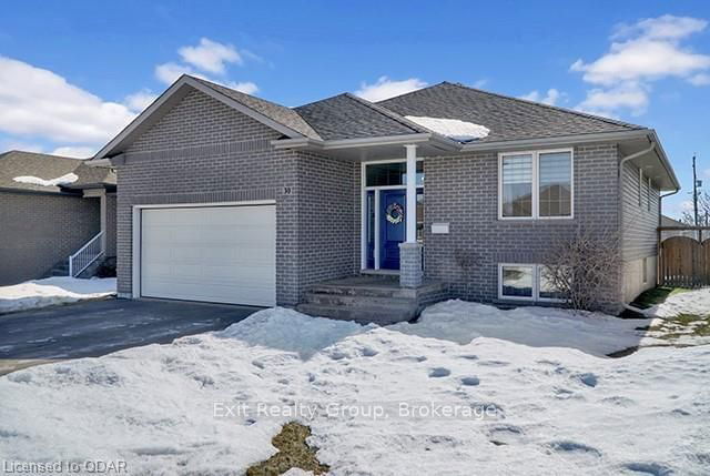 30 FREEDOM Crescent