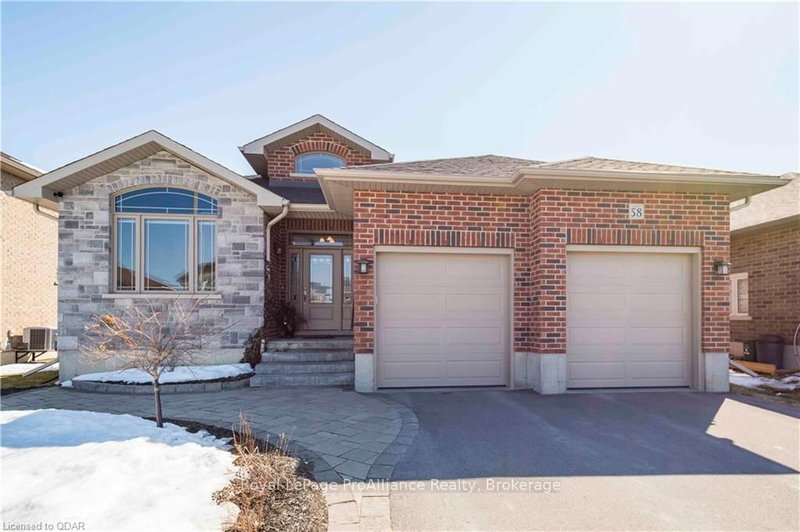58 Crews Cres, Quinte West, K8V 0G3 | Image 2