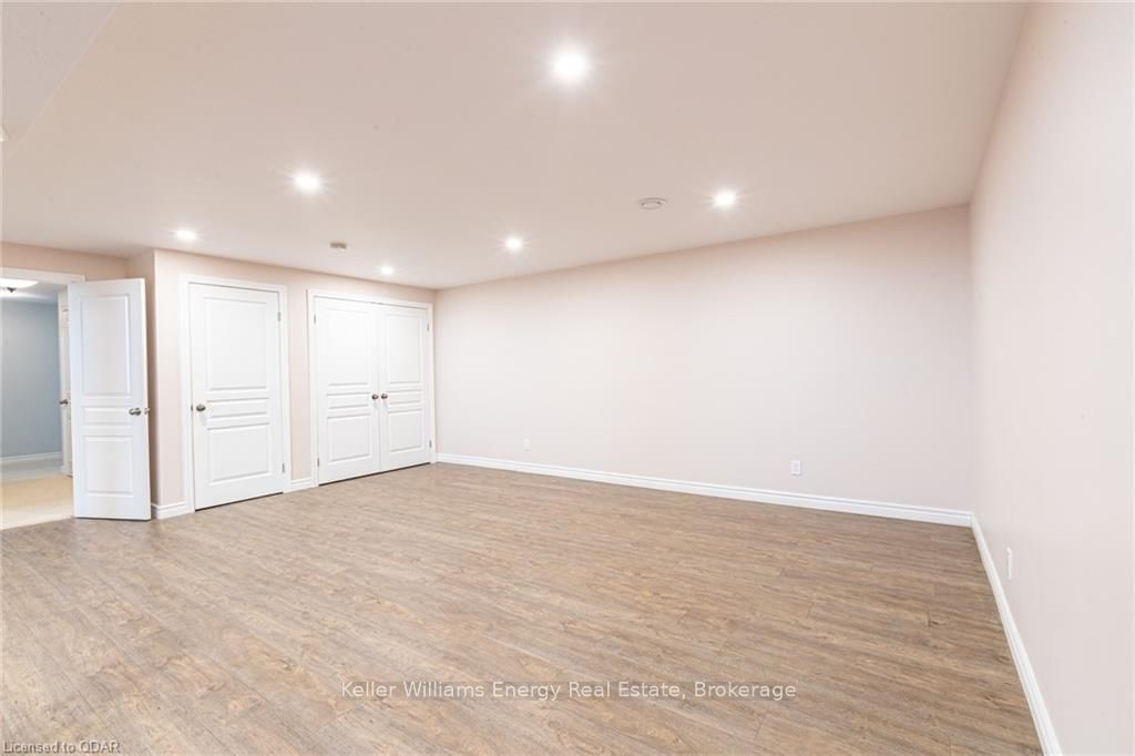 Listing Image 37