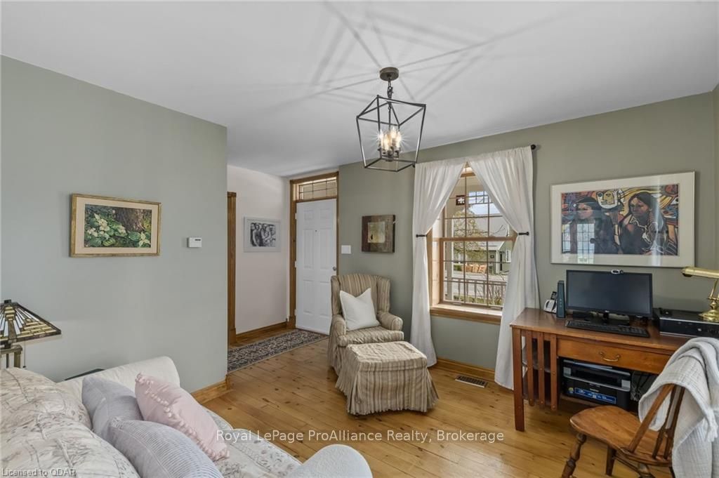 Listing Image 16