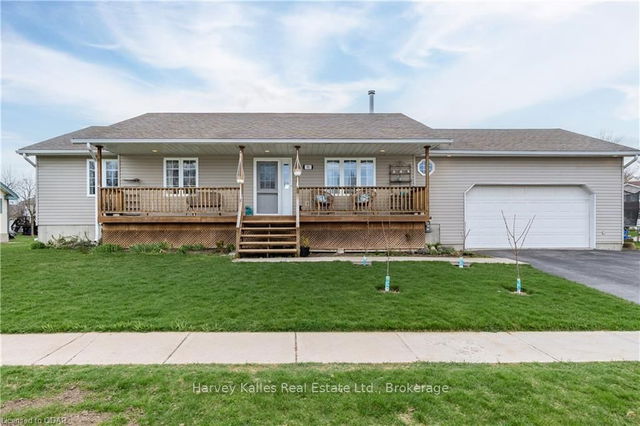 90 WESTWIND Crescent