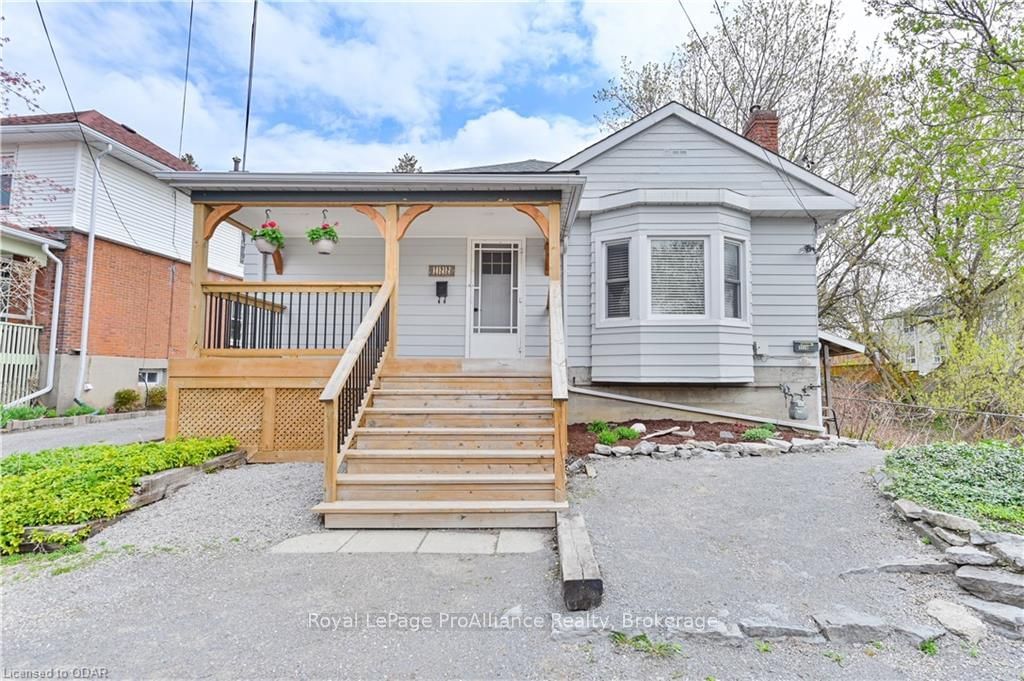 Listing Image 4