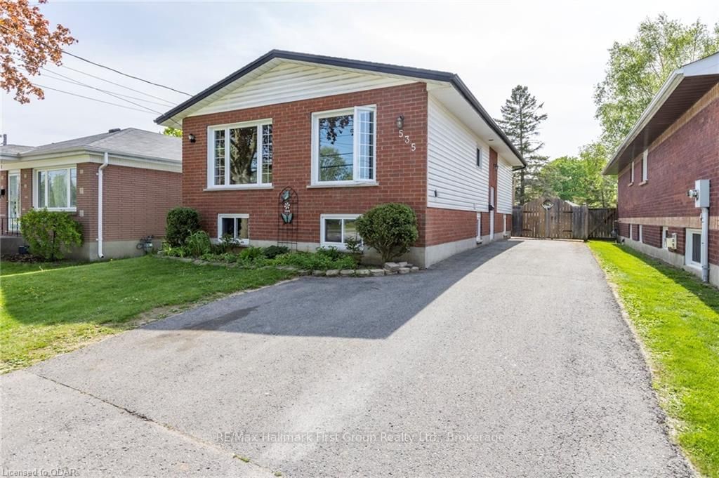 Listing photo 2