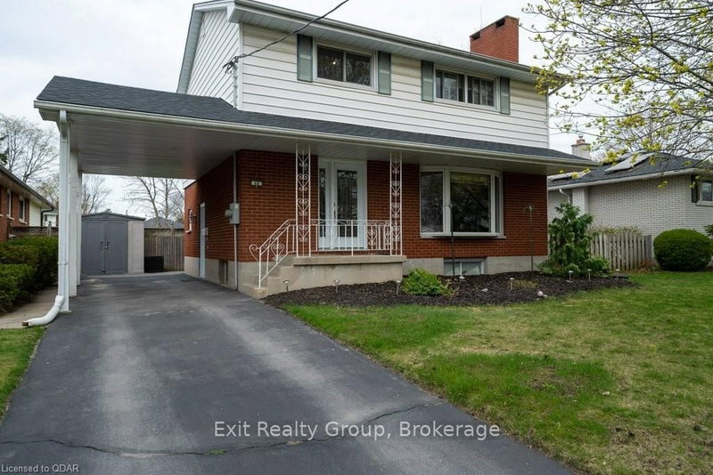 49 Plaza Sq, Belleville, J8N 4J2 | Image 2