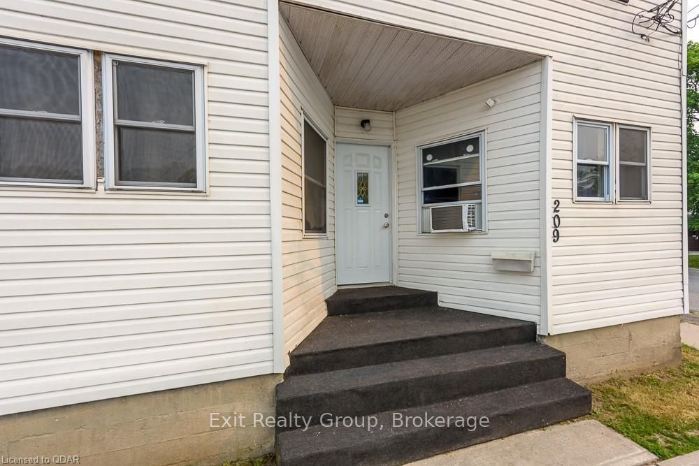 Listing Image 3