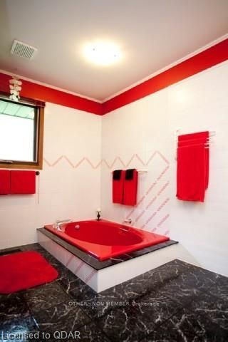 237 Maxwell Settlement Rd, Bancroft, K0L 1C0 | Image 2