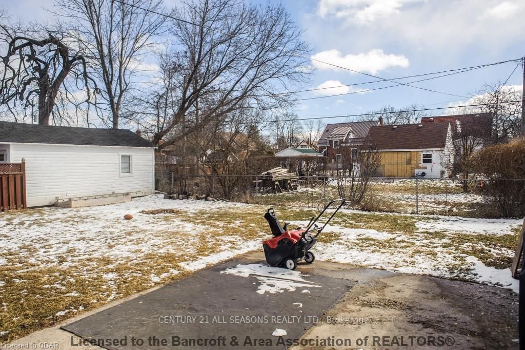 Listing Image 7