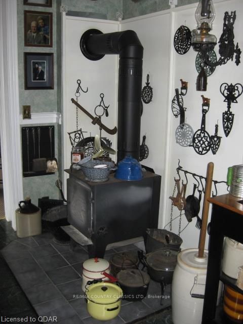 Listing Image 12