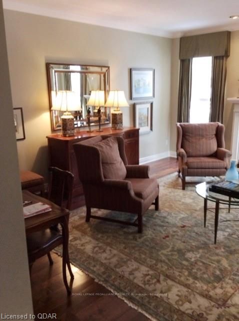 20 Georgian Crt, Belleville, K8N 5R3 | Image 3