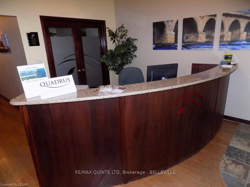 8 - 393 Sidney St, Belleville, K8P 3Z9 | Image 2