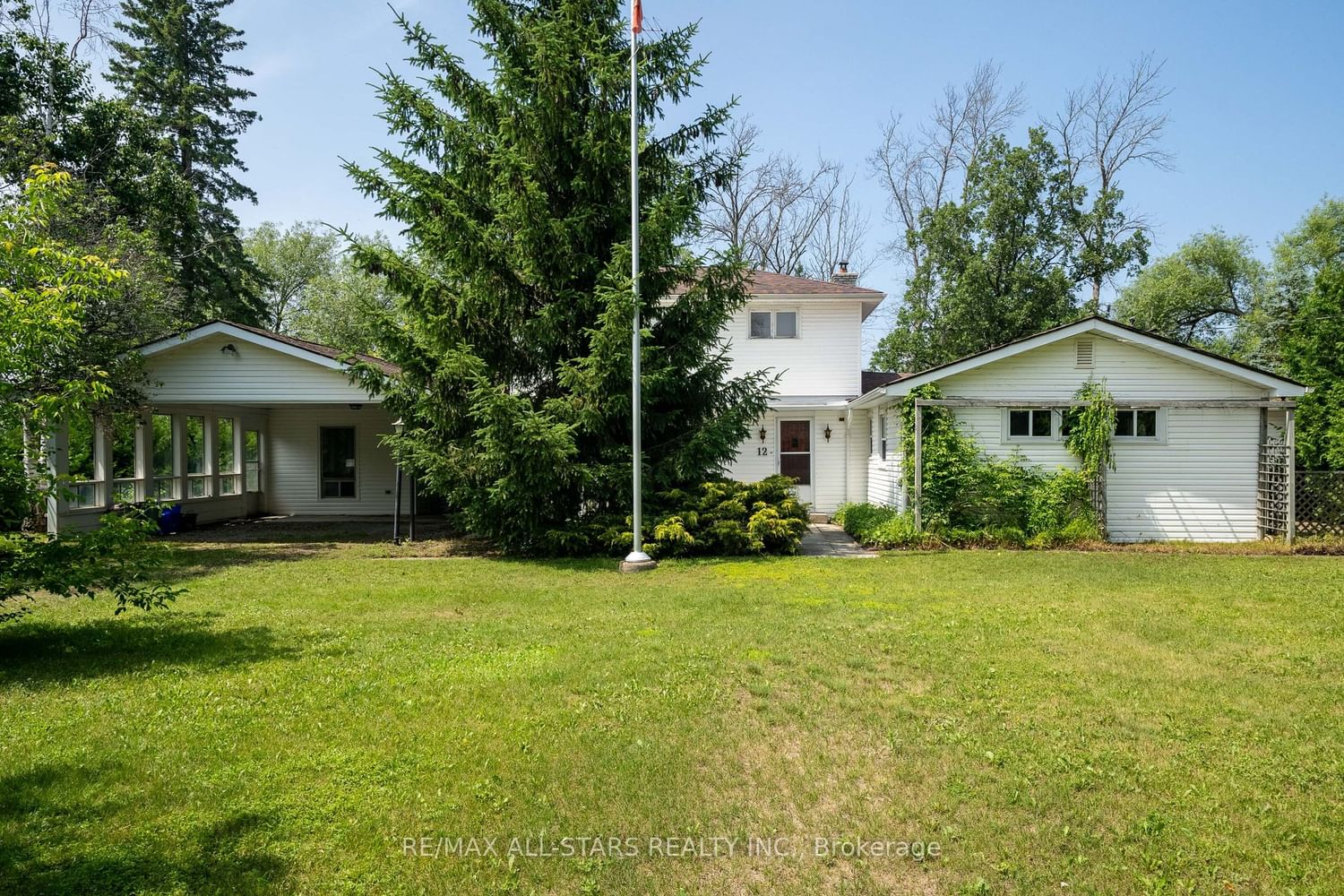 Listing Image 3