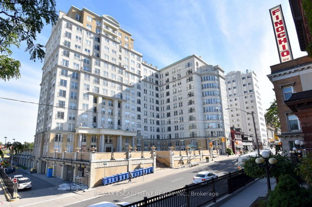 808 - 135 James Street