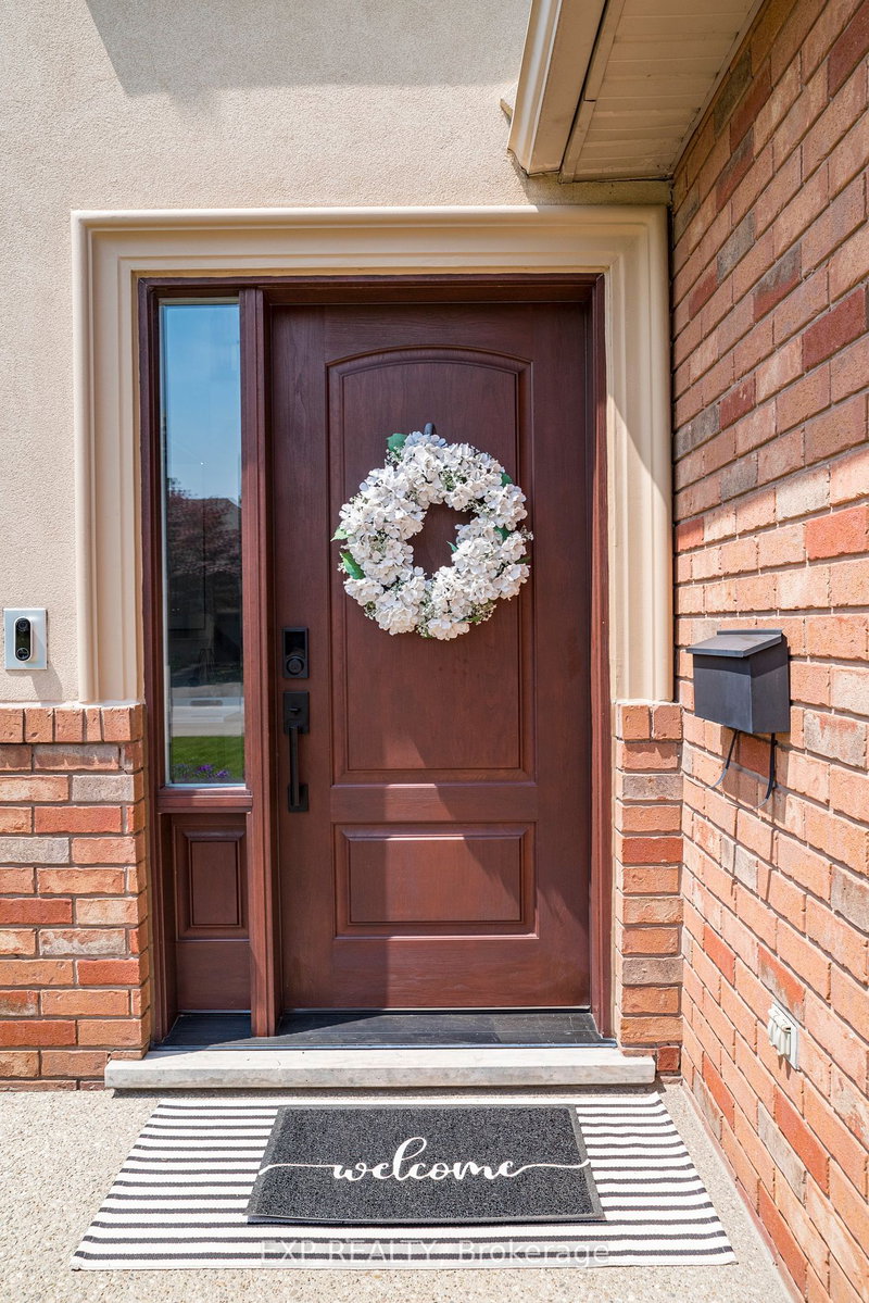 230 Appleby Rd, Hamilton, L9G 2V7 | Image 3