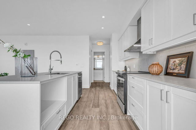 1014 - 15 Glebe Street