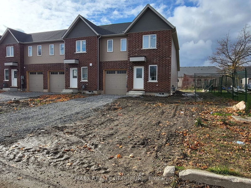 352 Alberta St, Welland, L3B 0K5 | Image 2