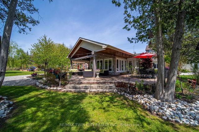 882-888 Fairway Road