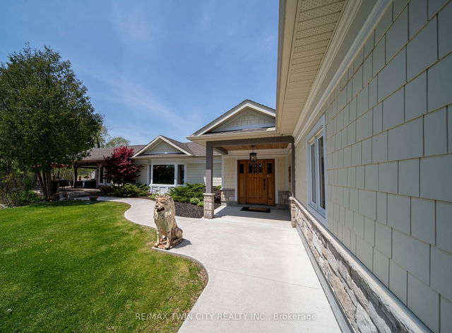 882-888 Fairway Road
