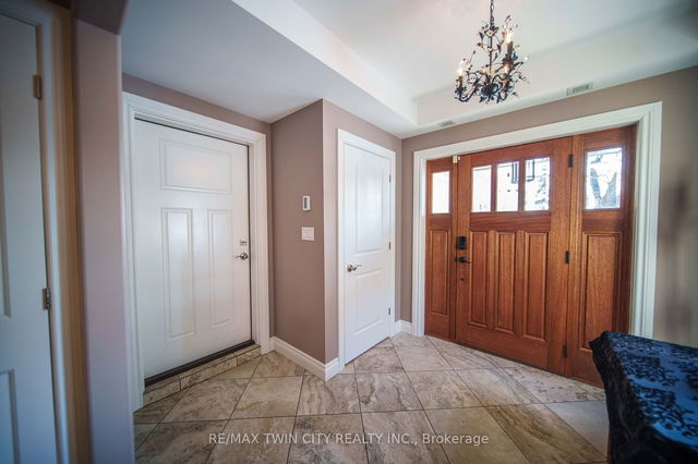 882-888 Fairway Road