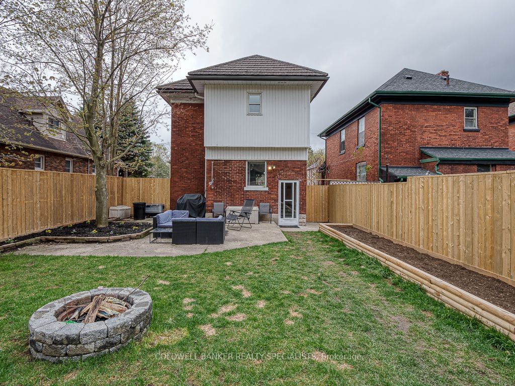 Listing Image 3
