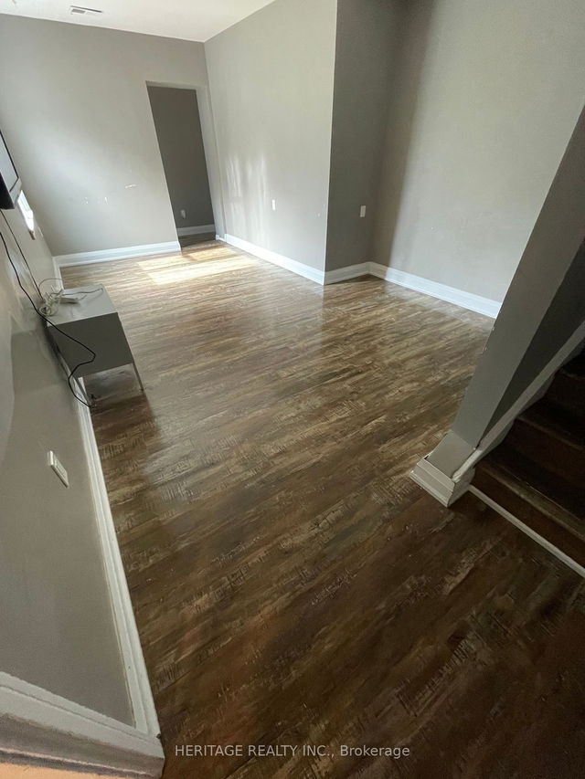 26 Sanders Boulevard