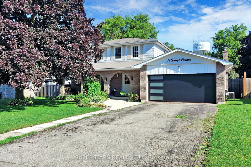 18 Spruyt Ave, East Luther Grand Valley, L9W 5X4 | Image 2