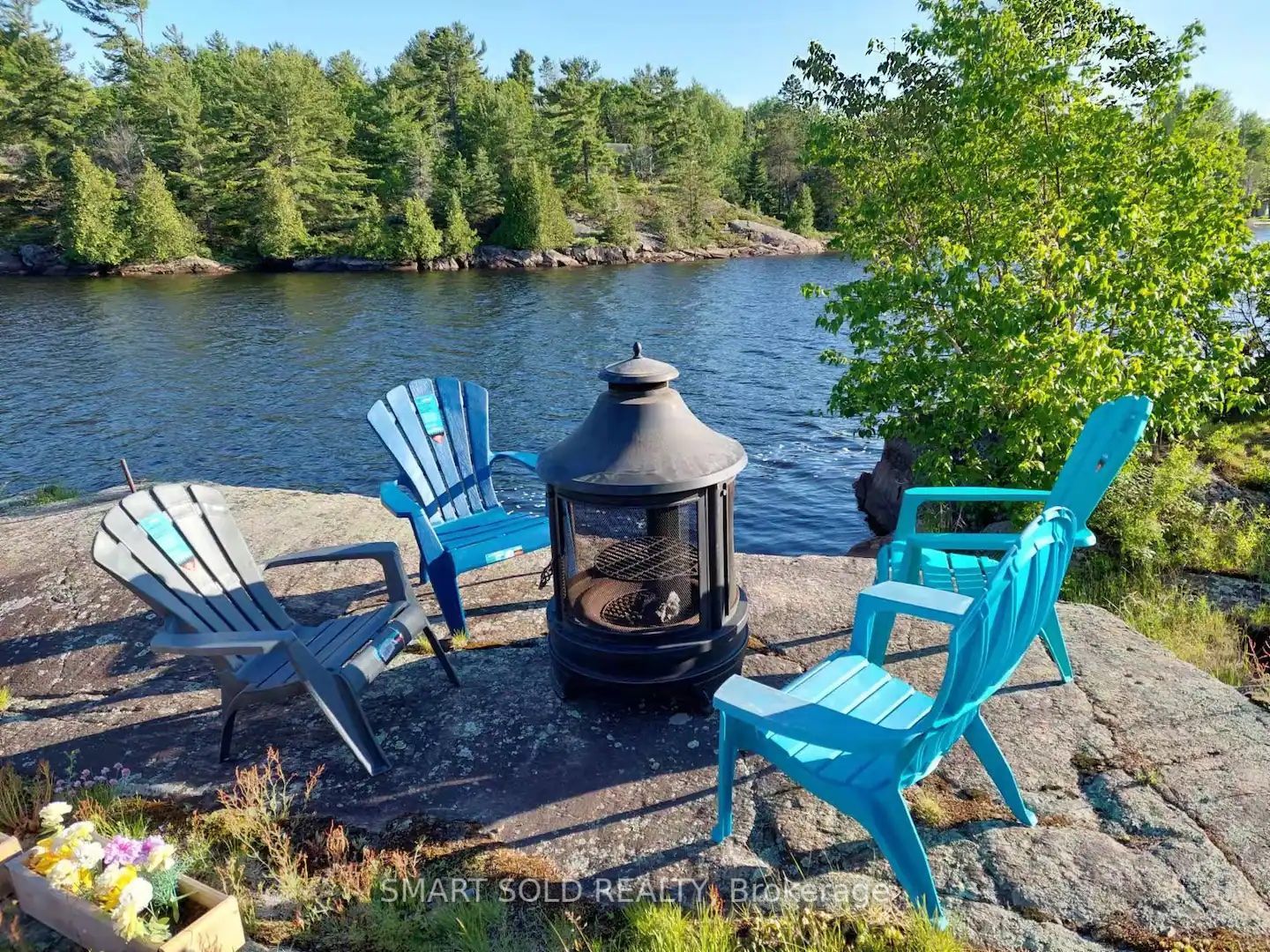 Detached House sold at 2020 Riverside Drive, Parry Sound, P0G 1B0 - MLS: X6656434