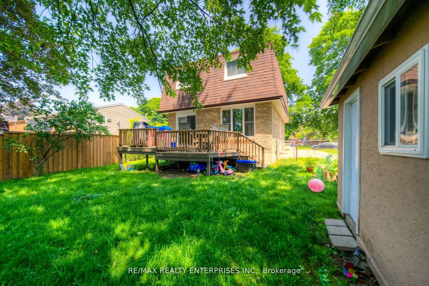 Listing Image 7