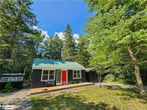 Detached House sold at L1-1560 BEAR CAVE Road, Muskoka Lakes, Cardwell, P0C 1J0 - MLS: X6662212