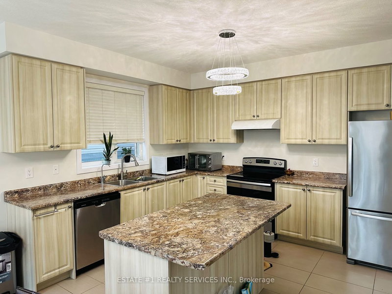 16 Pagebrook Cres, Hamilton, L8J 0K7 | Image 3