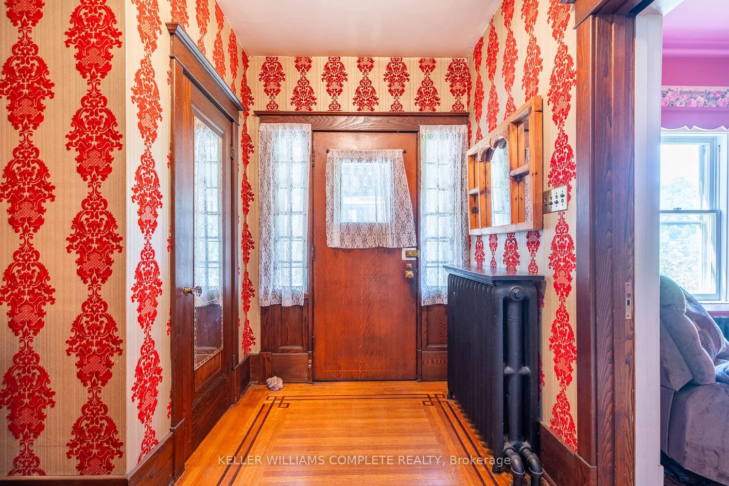 Listing Image 3
