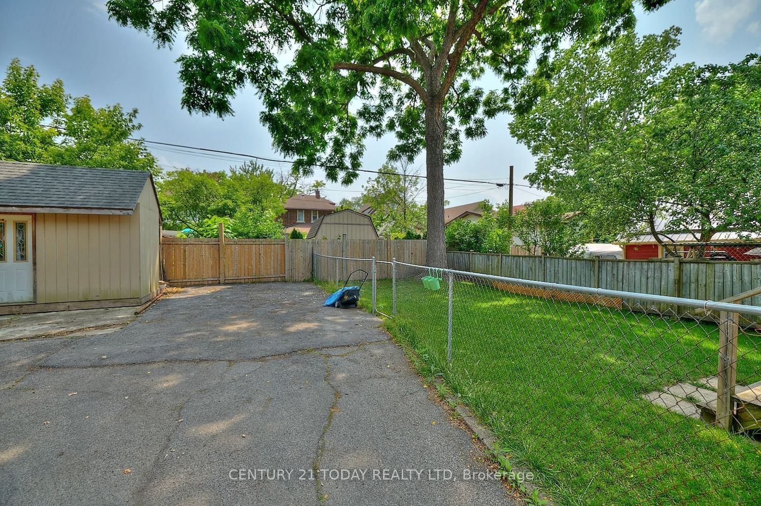 Listing Image 7