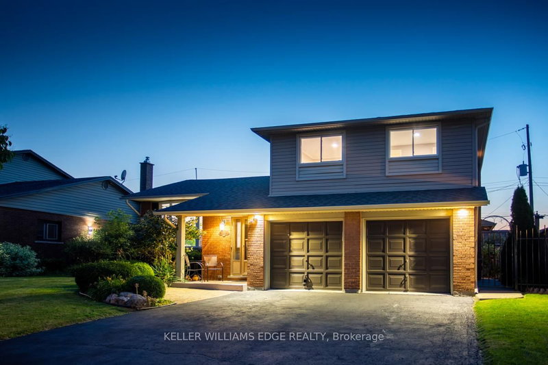 207 Montmorency Dr, Hamilton, L8K 5H3 | Image 2