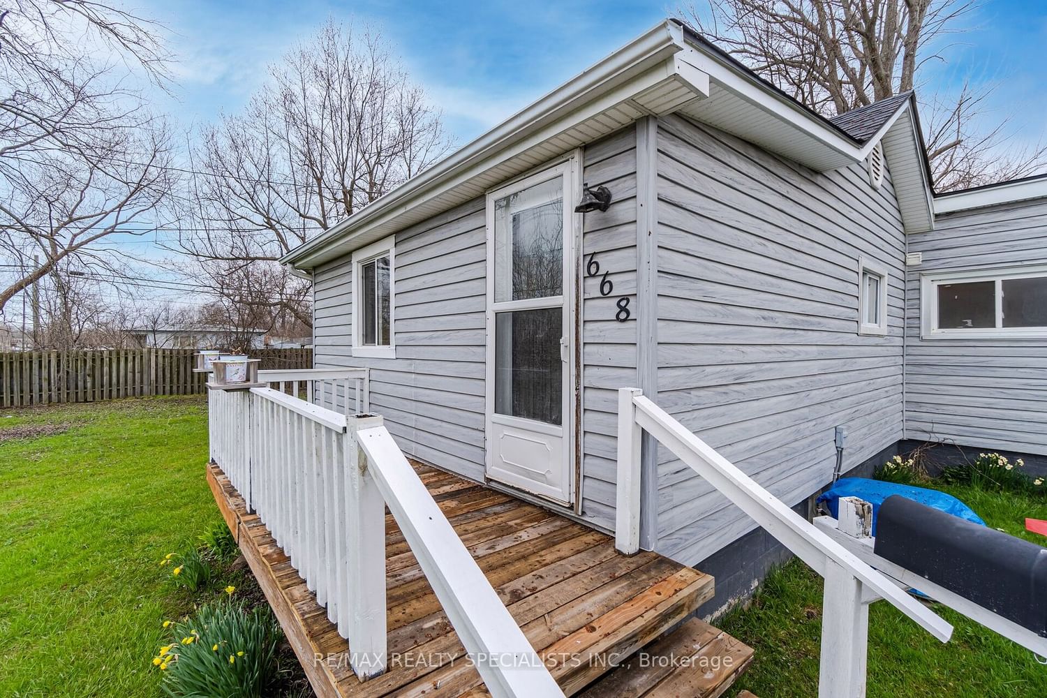 Listing Image 7