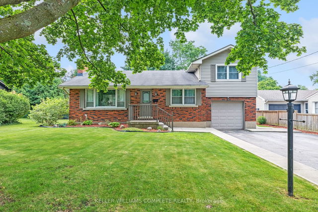 8 Strathcona Drive
