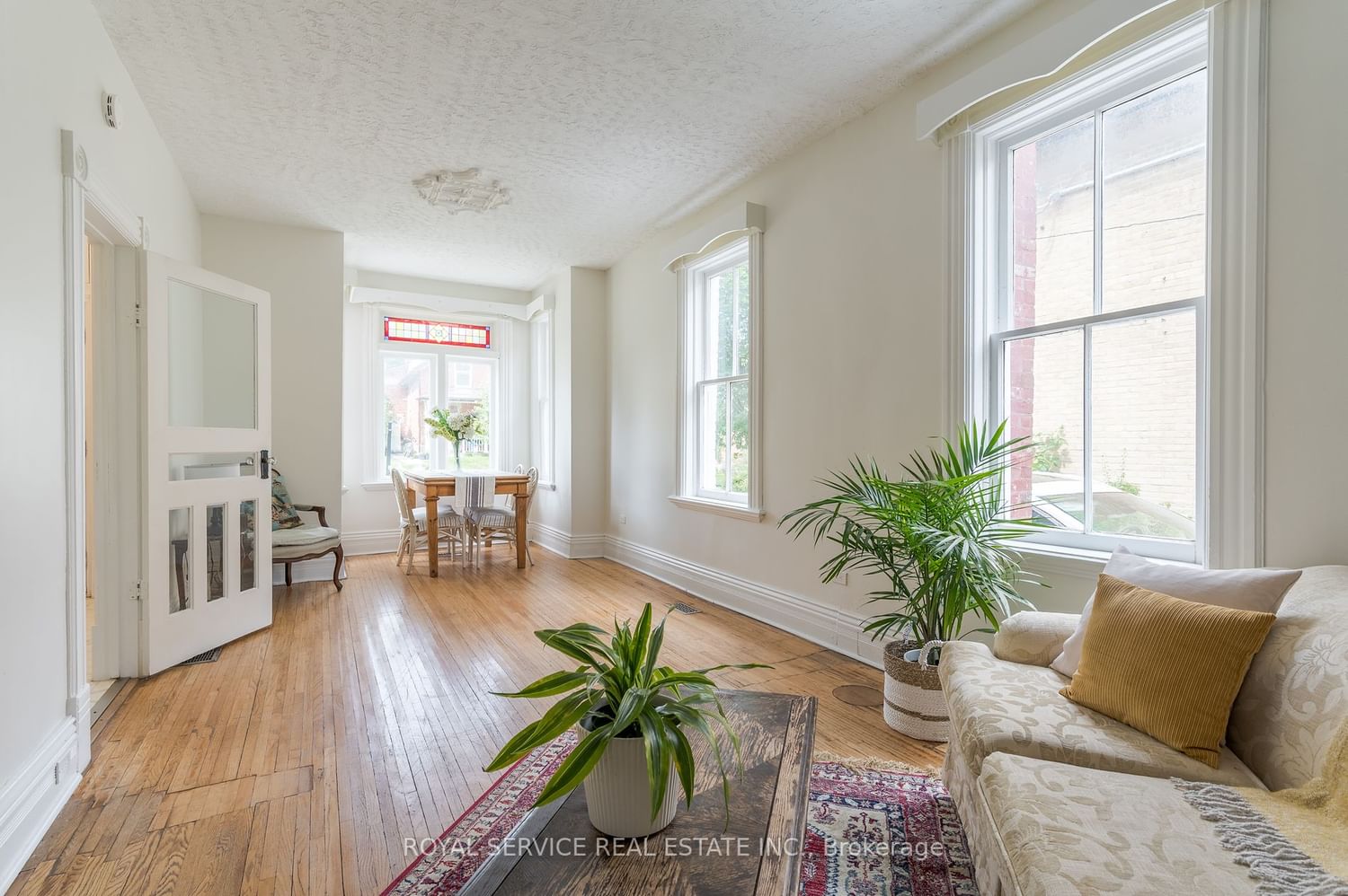 Listing Image 7