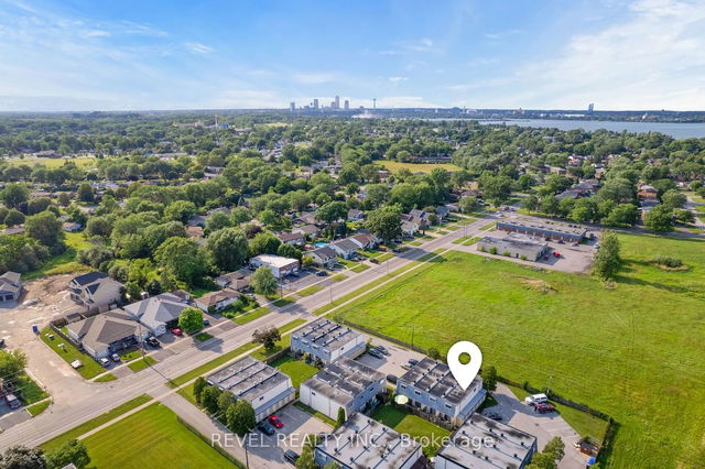 17 - 8646 Willoughby Drive