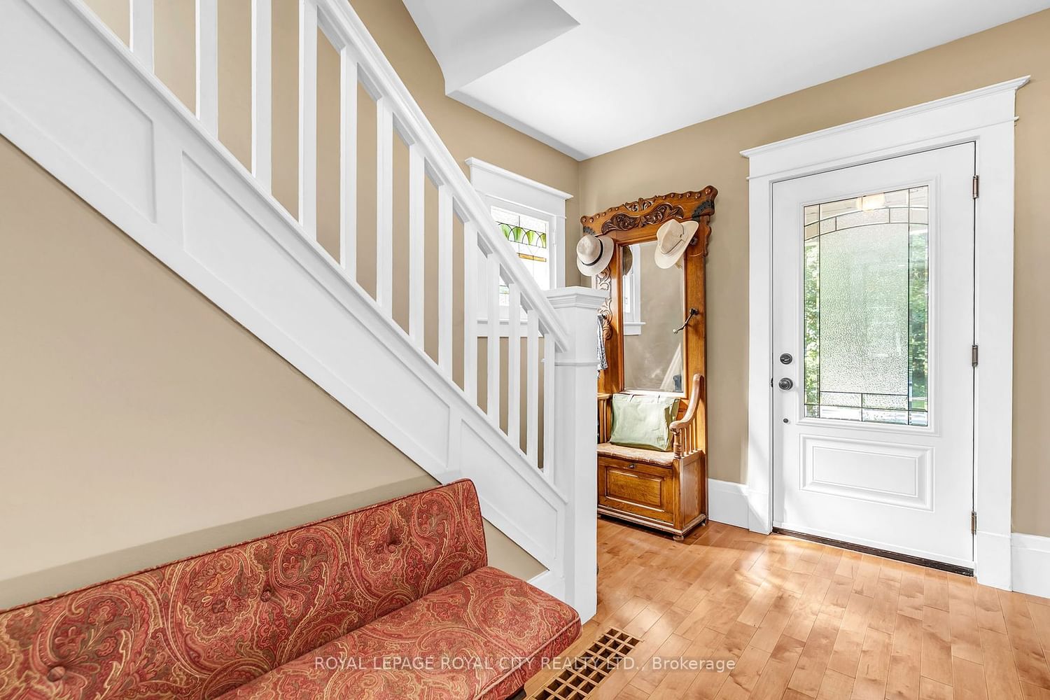 Listing Image 7