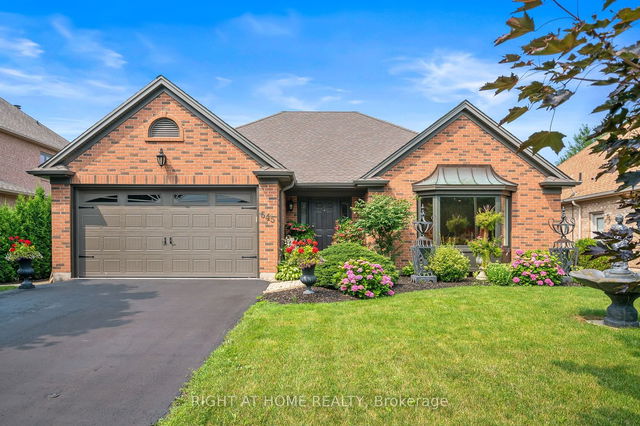 645 Simcoe Street