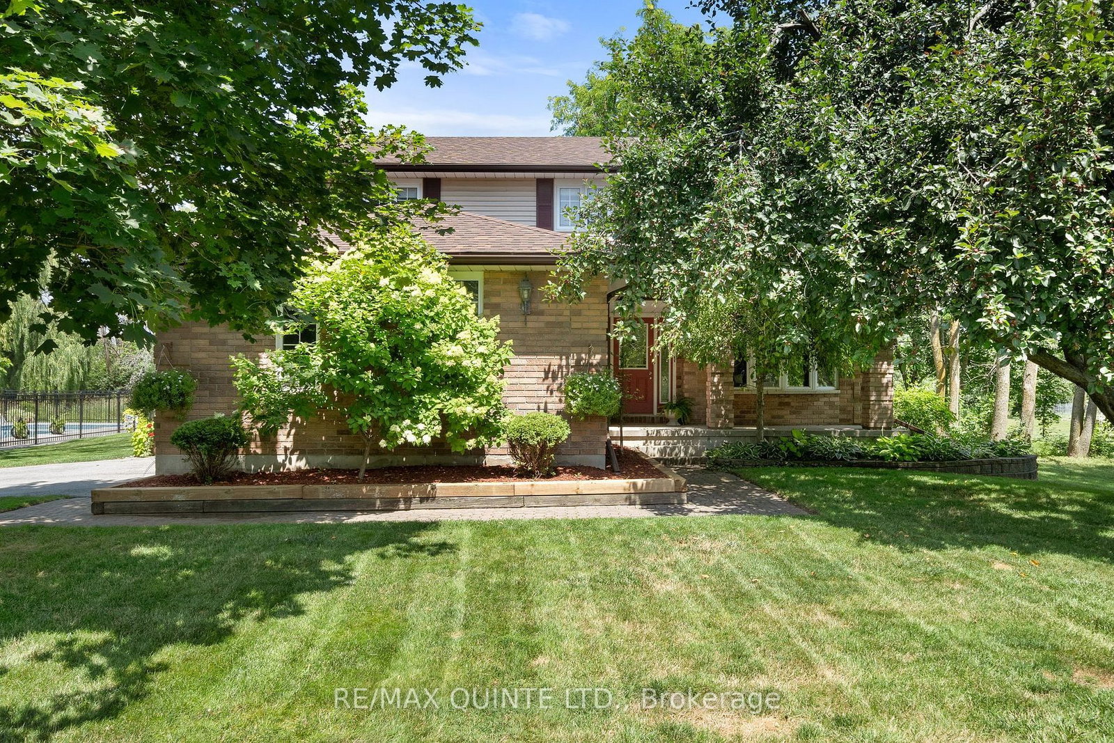 Listing Image 7