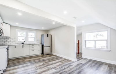 Unit Upper — 2 Lydia St, Hamilton - Rosedale image-0-1