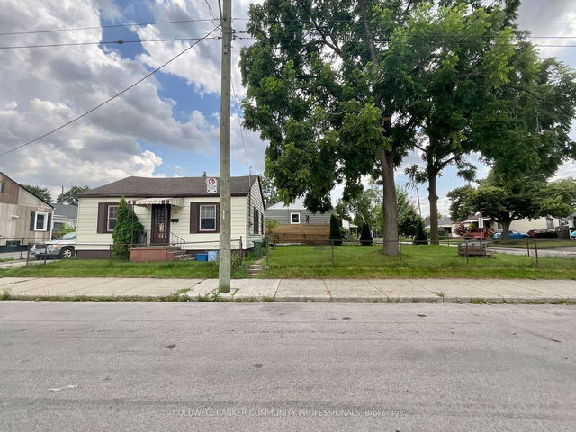 600 Roxborough Avenue
