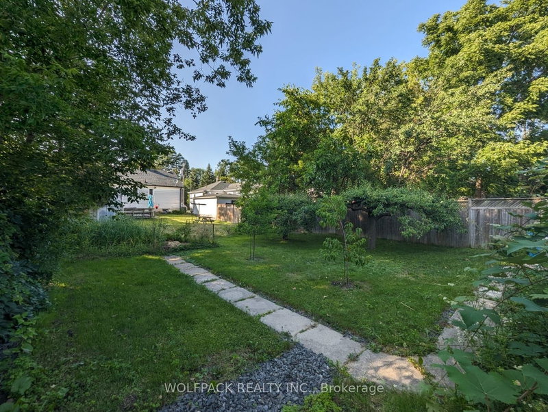 168 Glen Rd, Kitchener, N2M 3G2 | Image 2