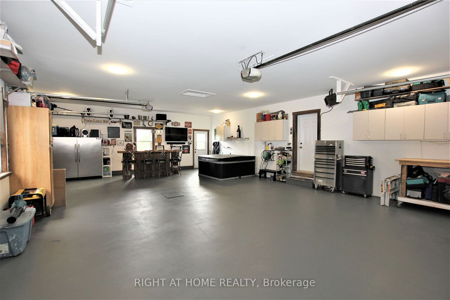 Listing Image 12