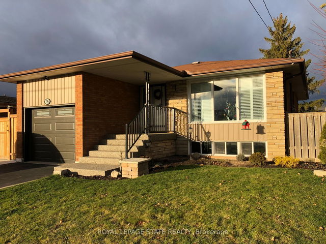 15 Purdy Crescent