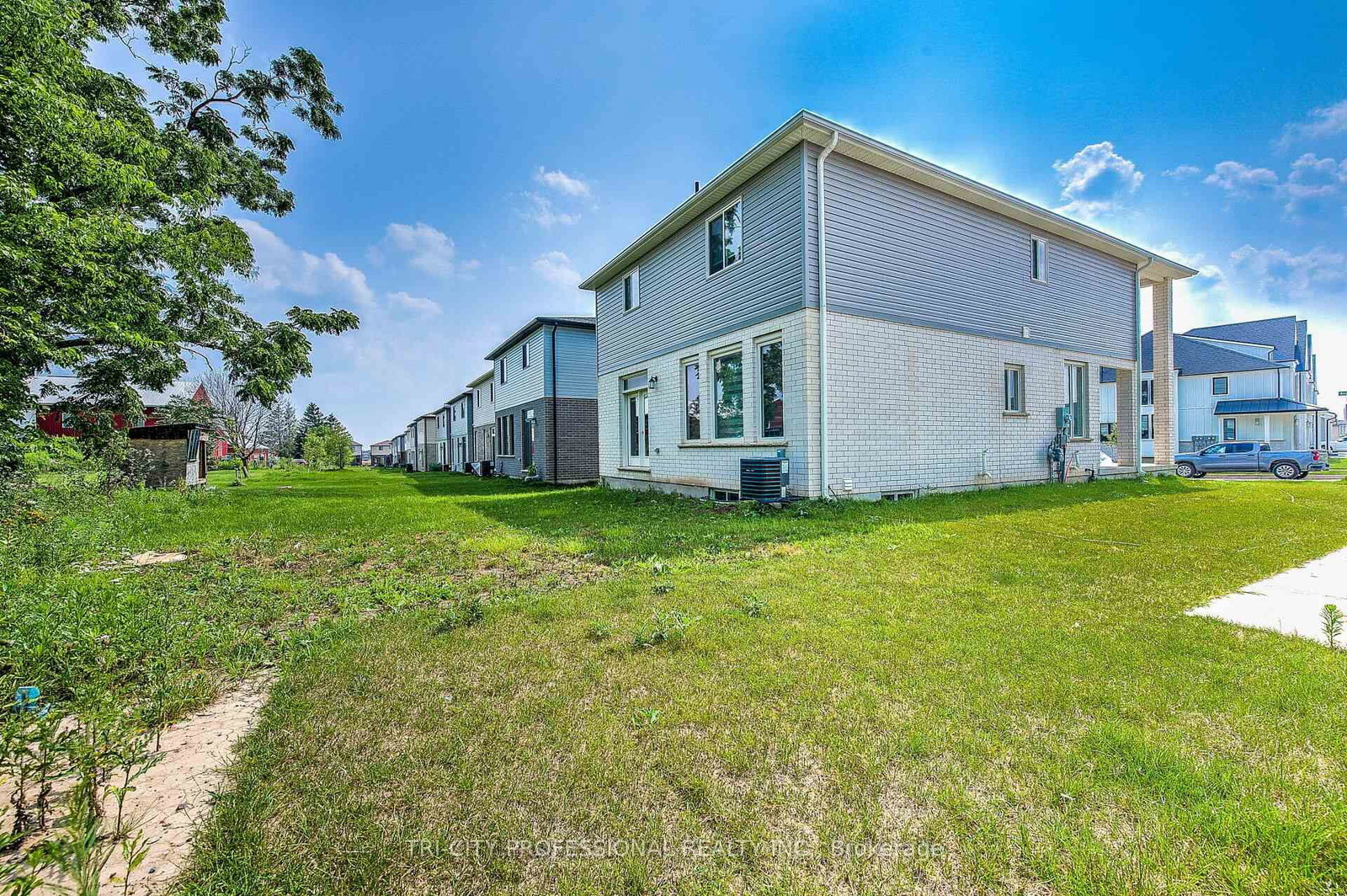 Listing Image 28