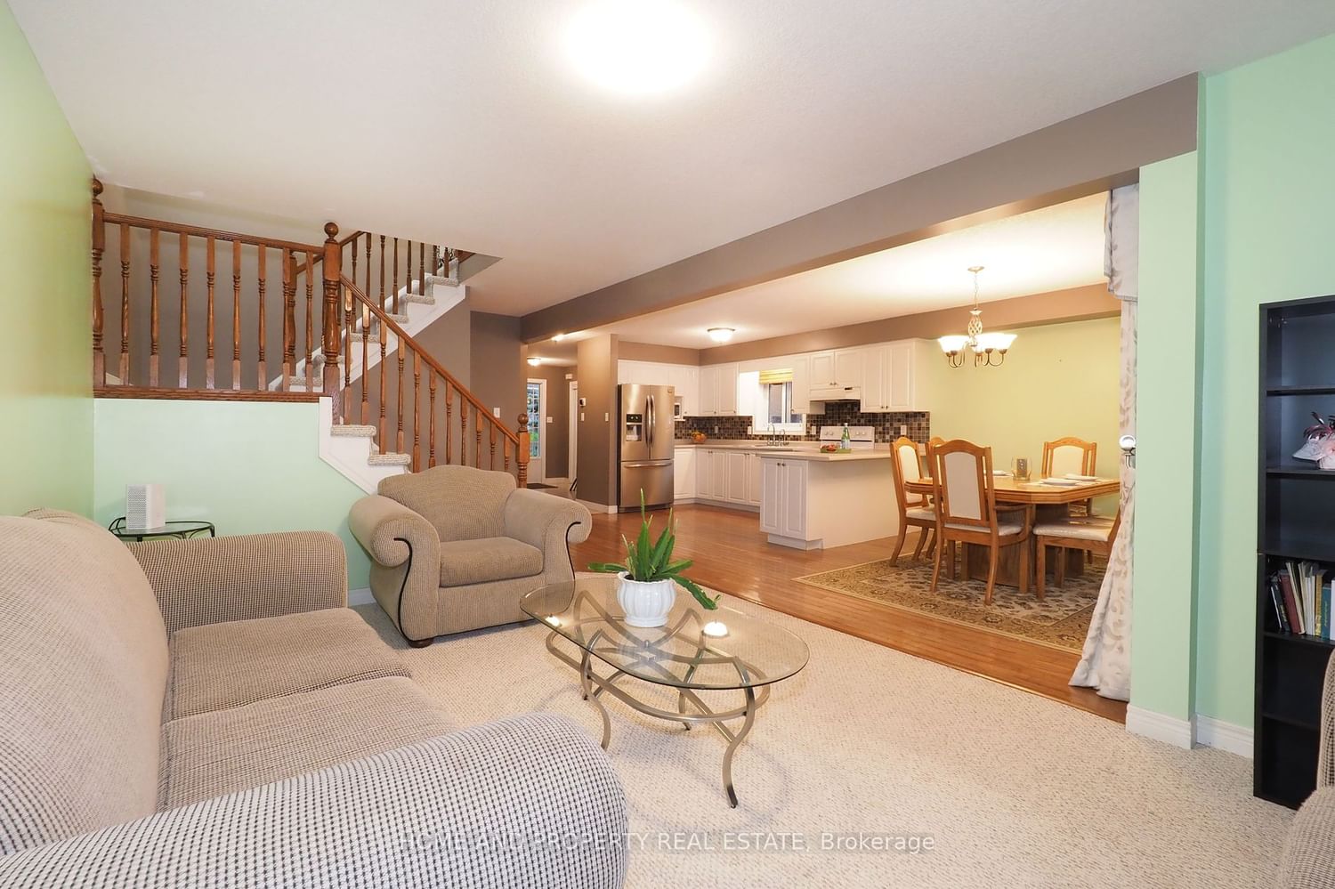 Listing Image 7