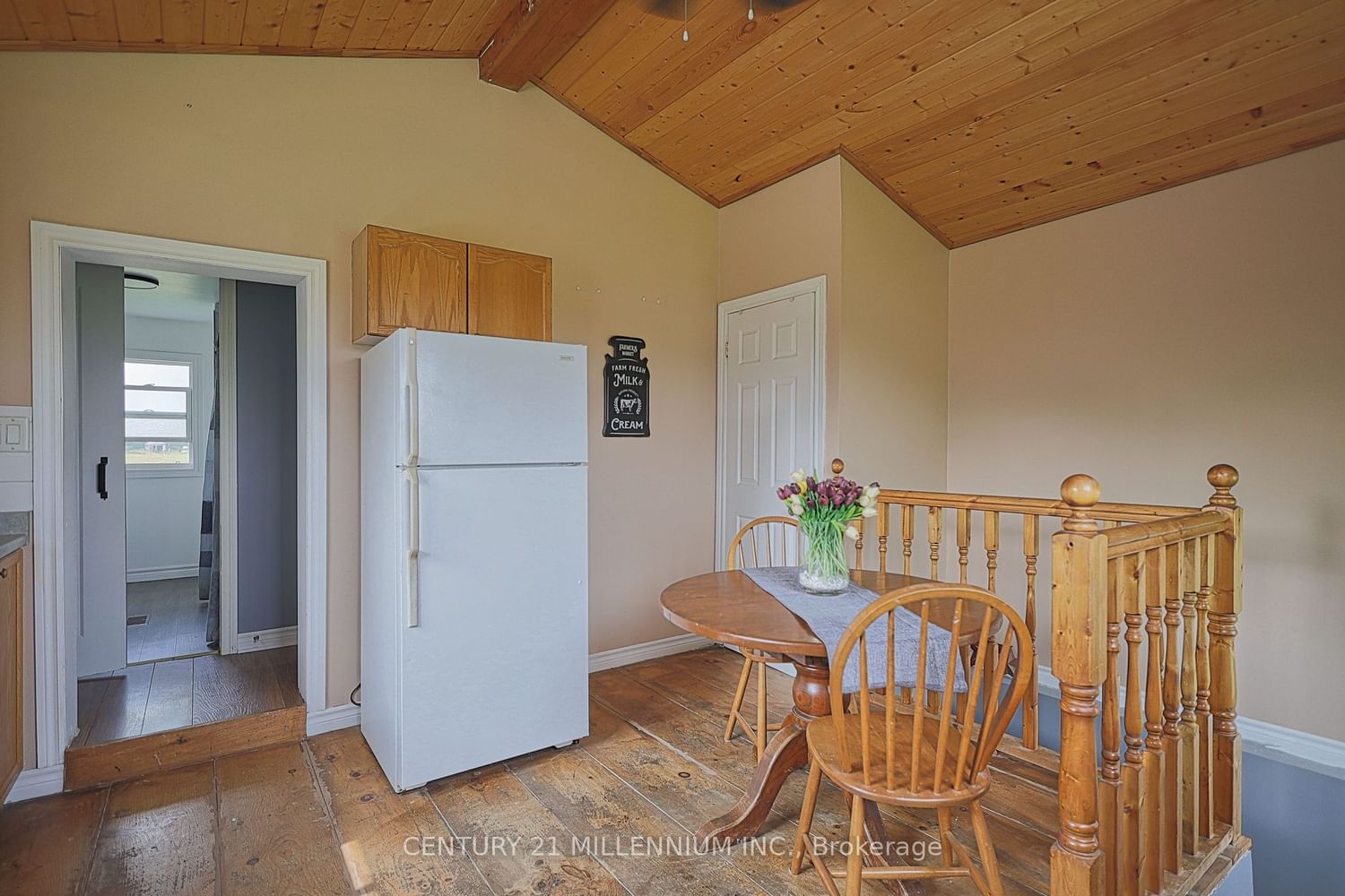 Listing Image 17