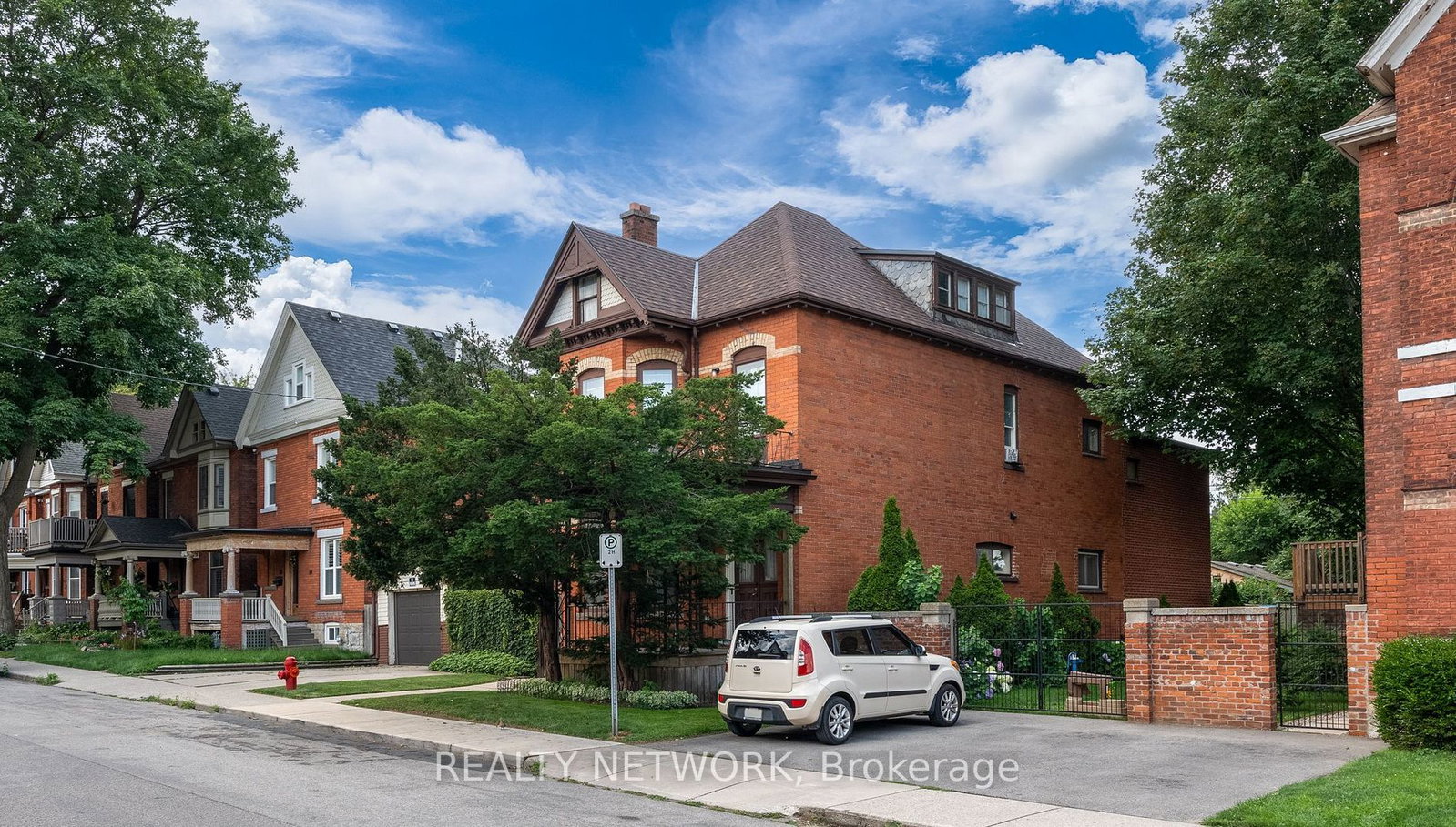 Listing Image 3