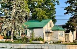 134 Dundas St W, Belleville, K8P 1A5 | Image 2
