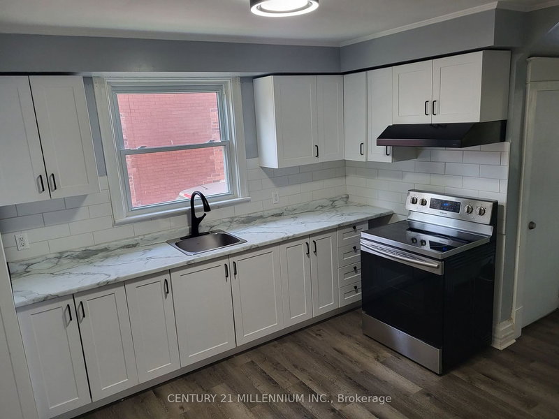 Main - 221 Hellems Ave, Welland, L3B 3B6 | Image 3